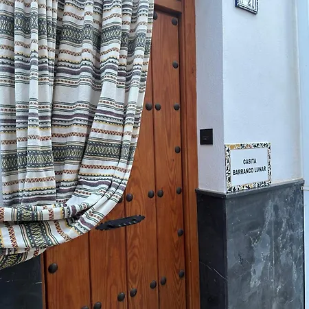 Holiday home Casita Del Barranco Lunar Restabal